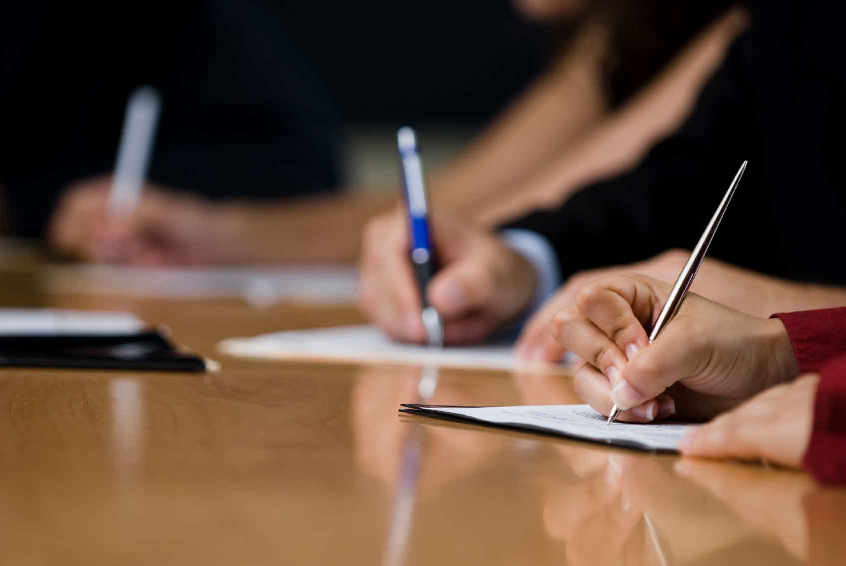 takingnotes istock 000006758011