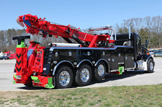 image of a tow truck